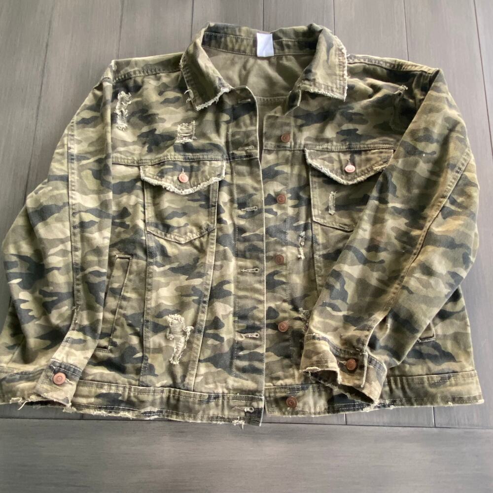 No Boundaries Camo Denim Trucker Jacket • XL (15‑17) • Distressed • 100% Cotton